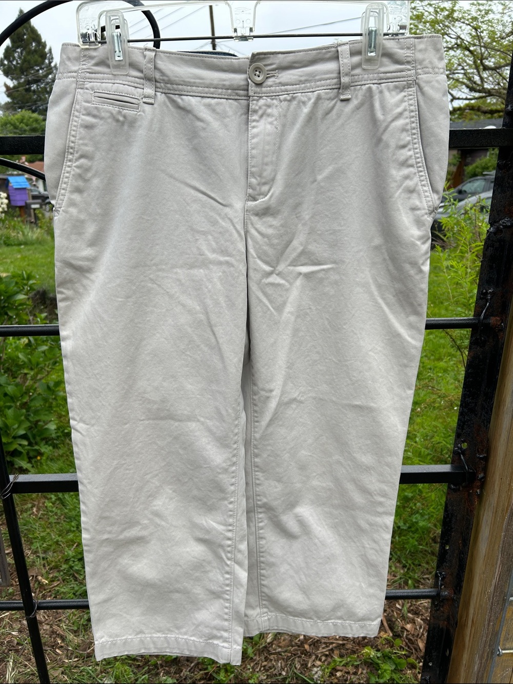 Eddie Bauer Legendary wash light khaki capris size 10